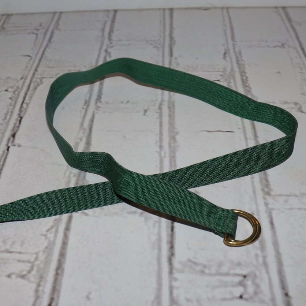 🟢 Vintage Green Woven Waist Belt – 28" Long × ⅝" Wide Gold-Tone Ring ·